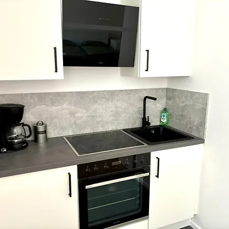 Daire Donau - Im Zentrum, Kueche, Parkplatz, Ruhig Gelegen Passau