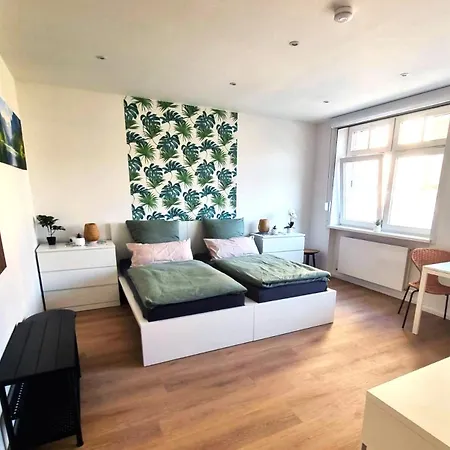 Donau - Im Zentrum, Kueche, Parkplatz, Ruhig Gelegen Daire